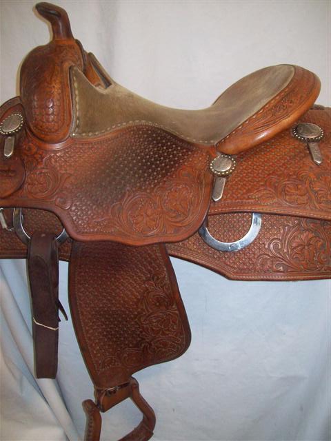 Used Saddle:- Image Number:0